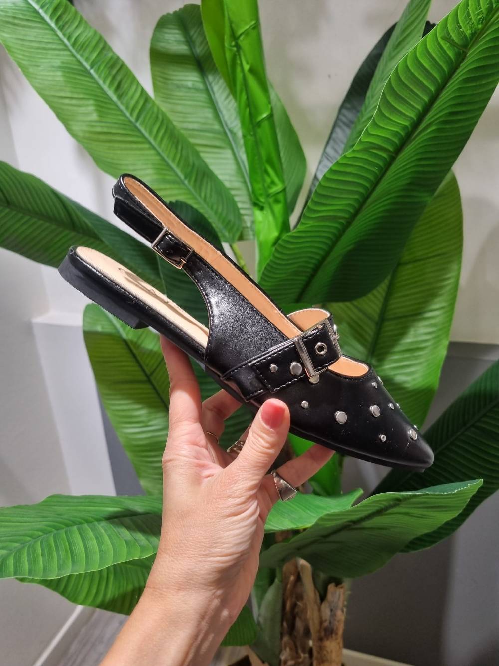 Le Chicche Flat Borchiata Hotsell