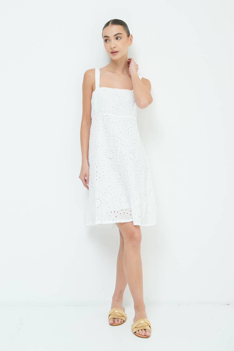 Kikisix ABITO S.GALLO CON ELASTICI DT BIANCO Vendite Flash