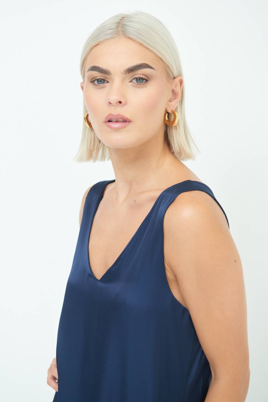 Kikisix ABITO LUNGO SMANICATO CON SPACCHI BLU Negozio