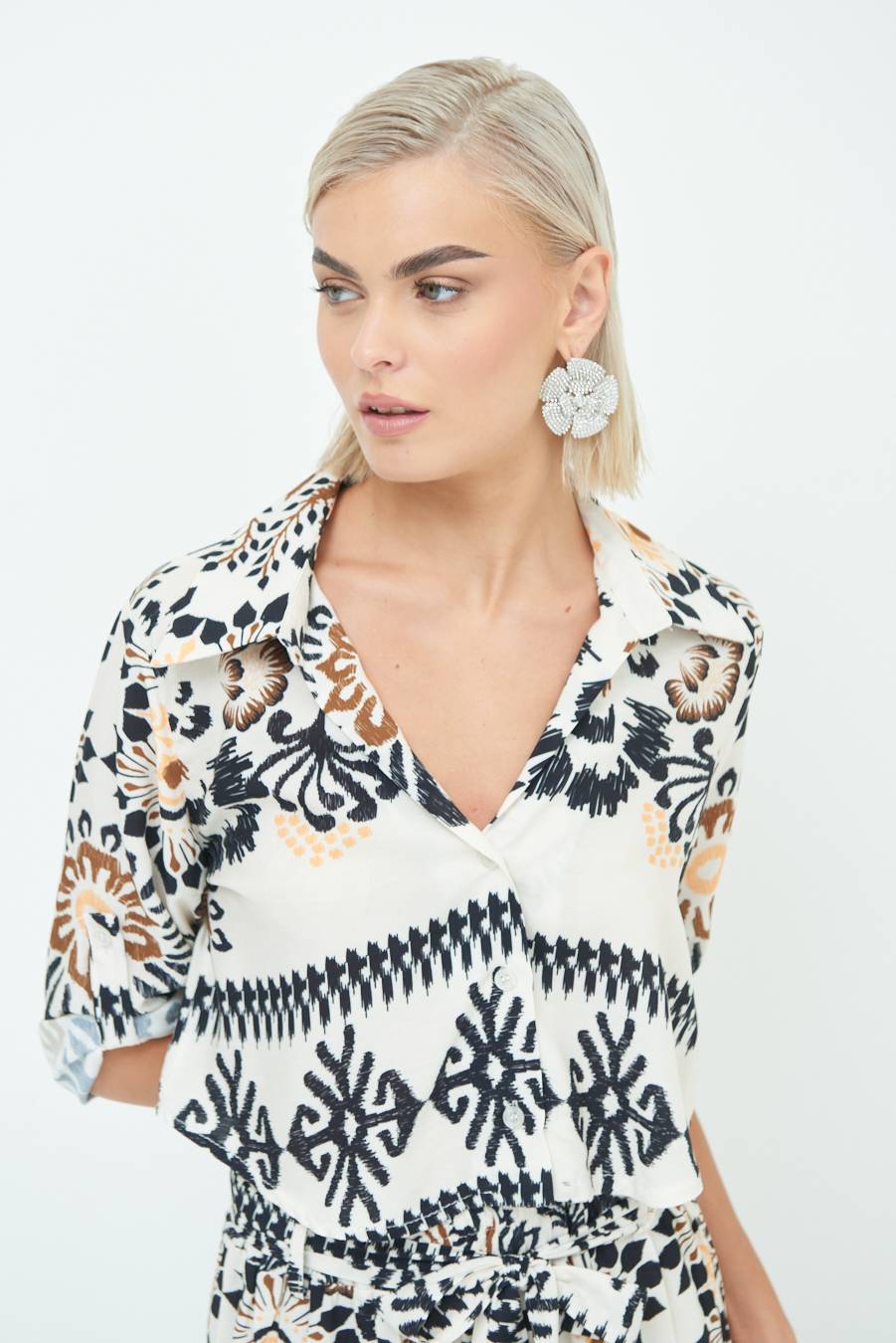 Kikisix CAMICIA CROP BALZA BURRO Novità
