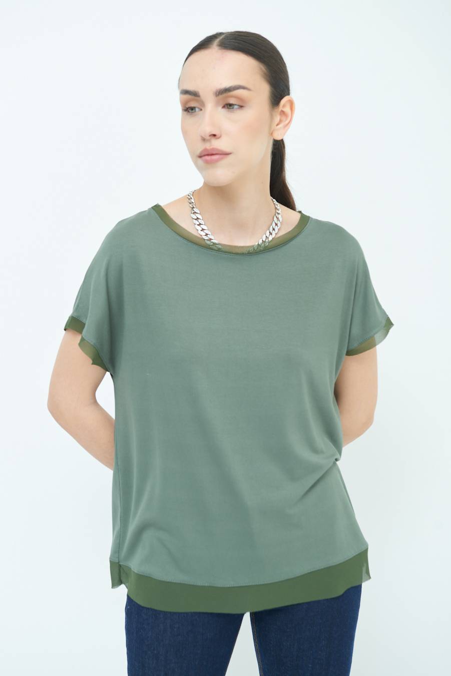 Kikisix MAGLIA PROFILO GEORGETTE VERDE MILITARE In Linea