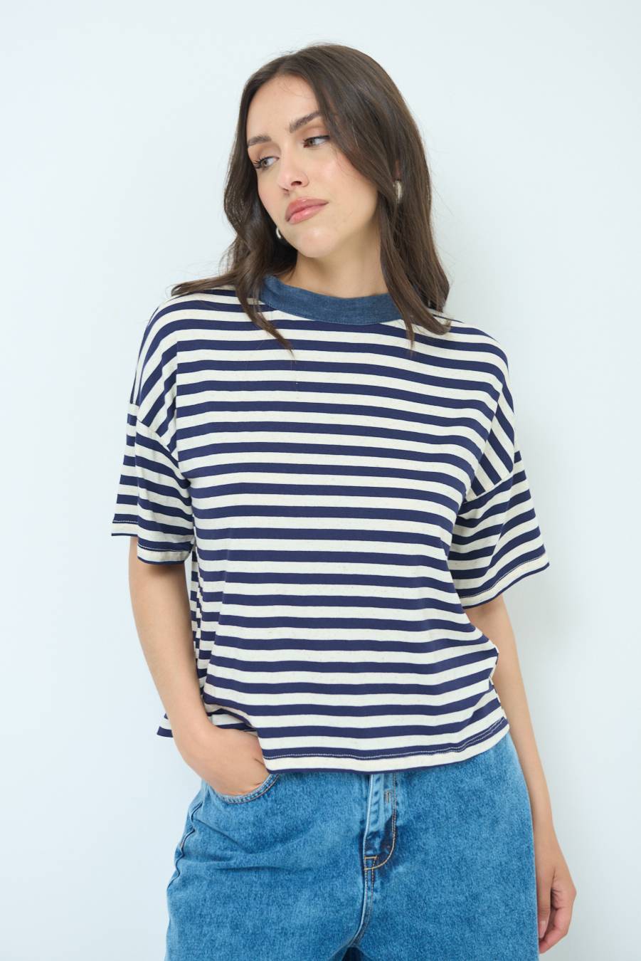 Kikisix T-SHIRT OVER RIGA CON FIOCCHI VISCOSA/LINO BLU Acquista Ora