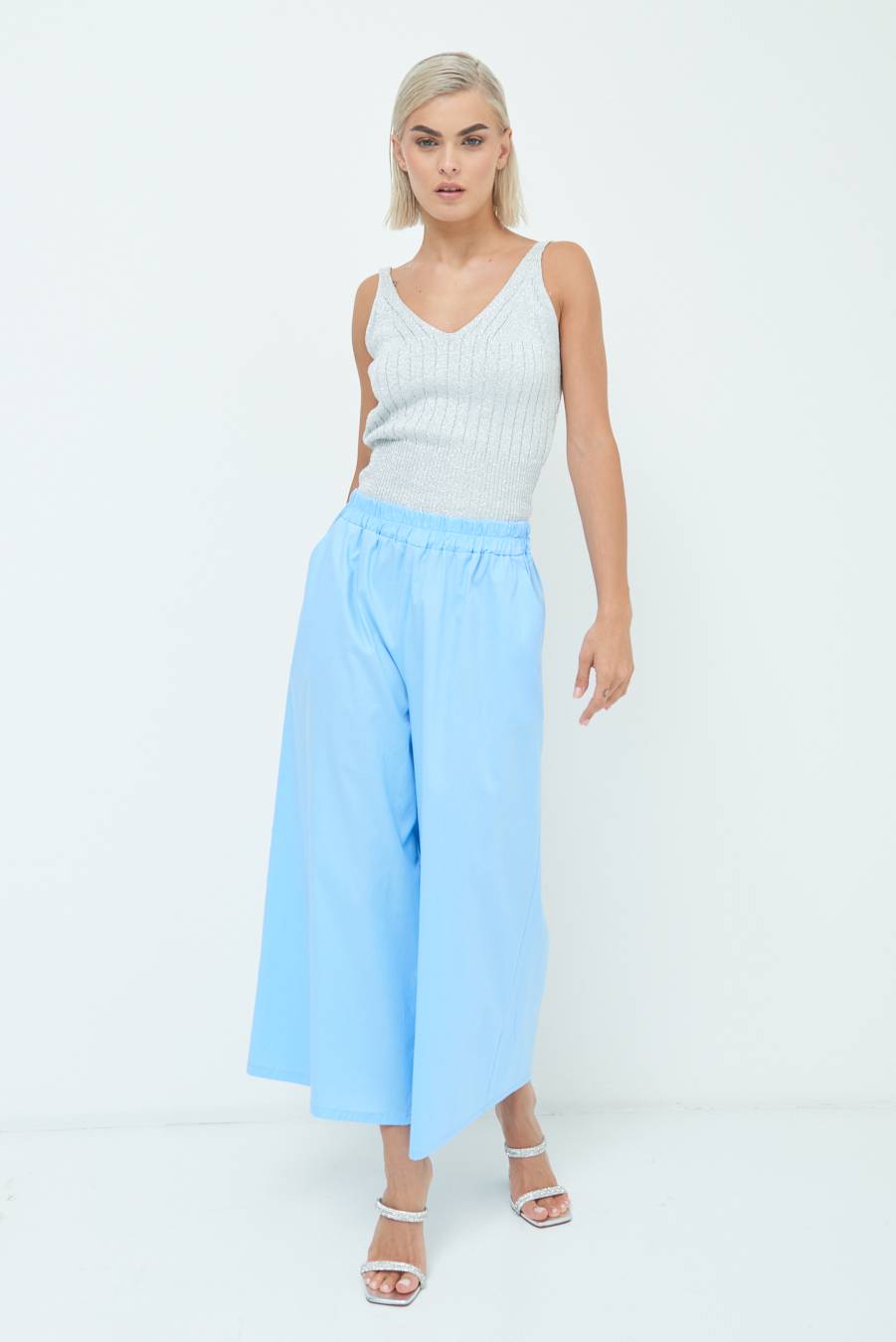 Kikisix PANTALONE CROP ELASTICO UNITO CELESTE Offerte
