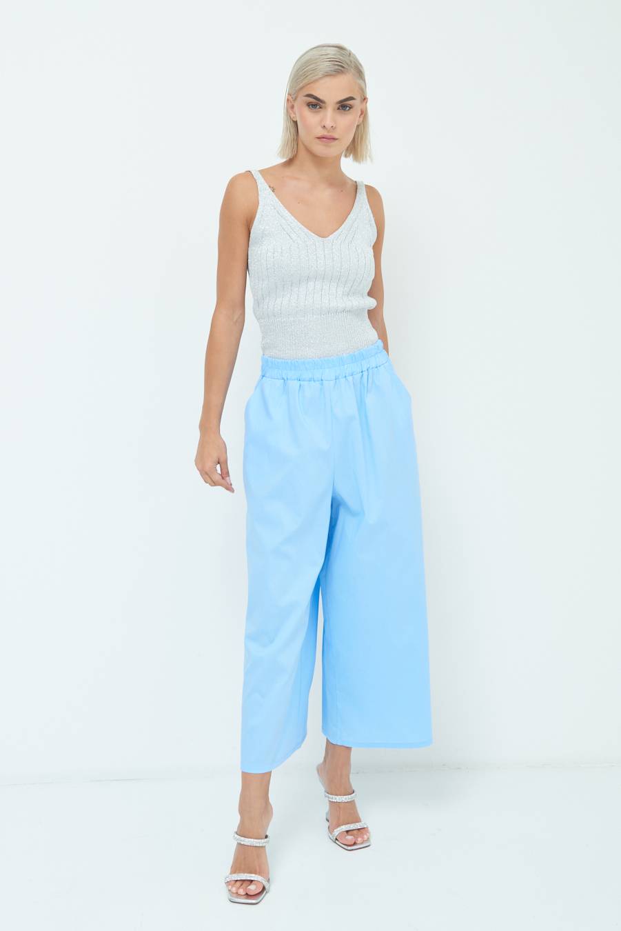 Kikisix PANTALONE CROP ELASTICO UNITO CELESTE Offerte