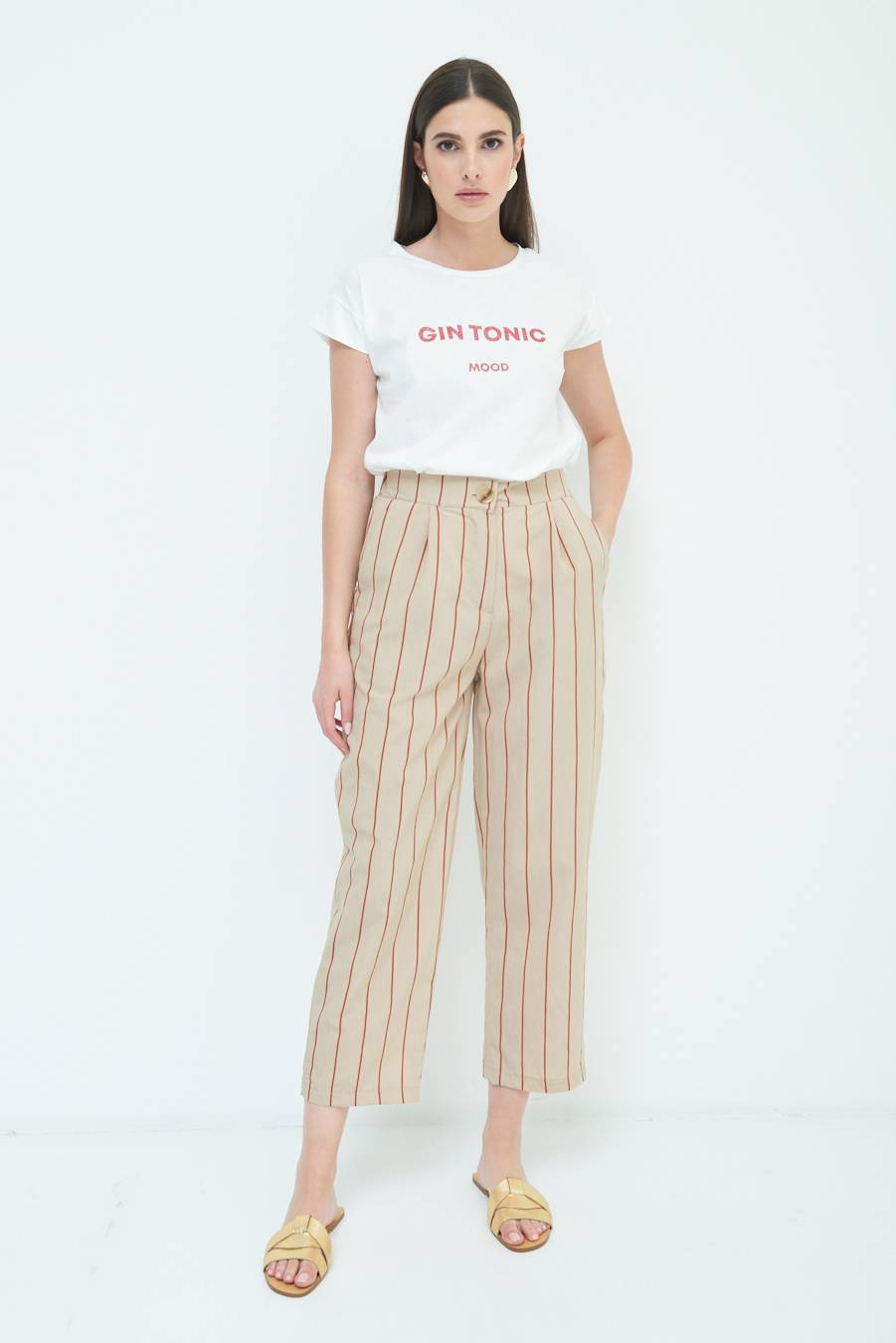 Kikisix PANTALONE CARROT CON PINCE BEIGE Vendita Economica