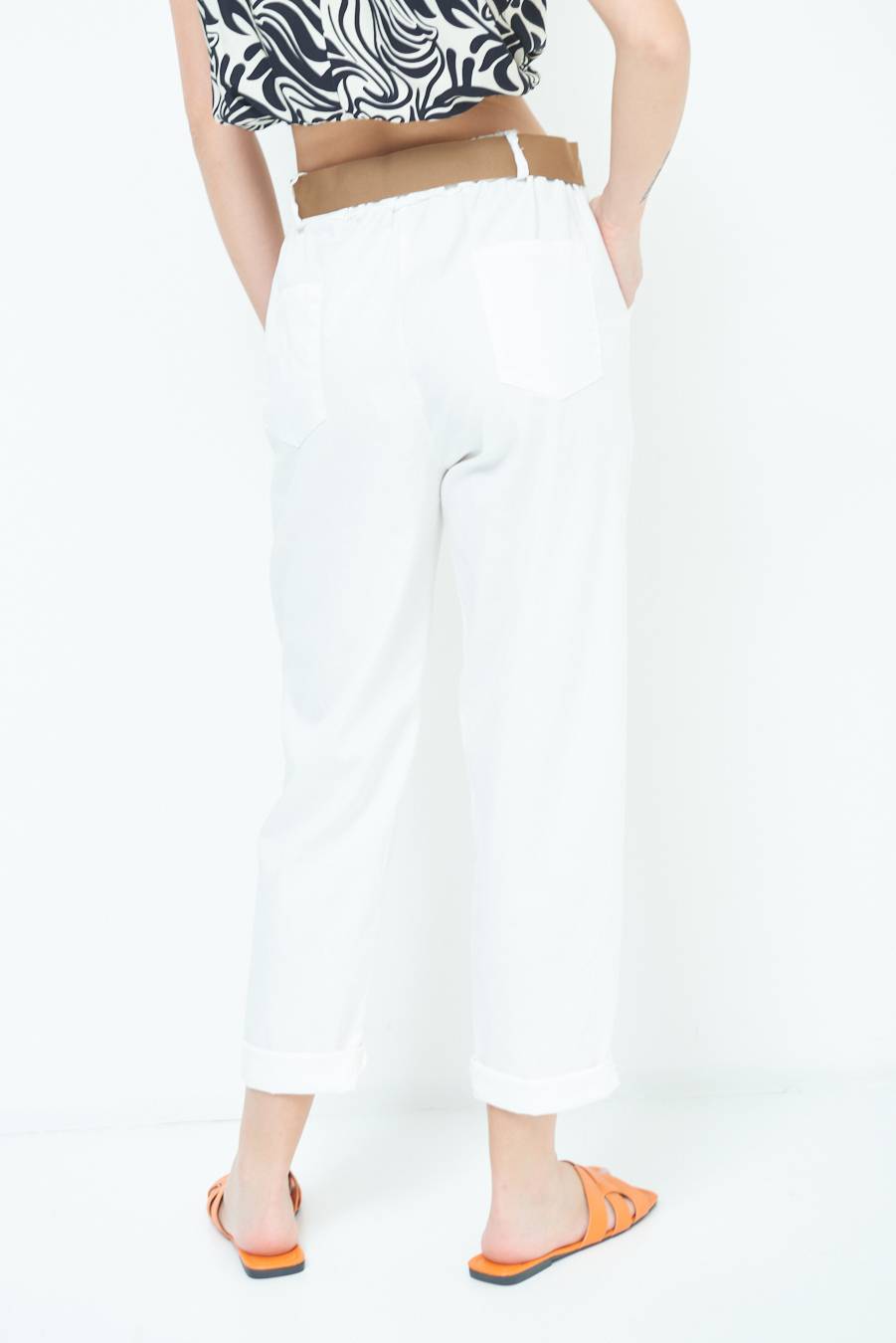 Kikisix PANTALONE DRITTO CON RISVOLTO BIANCO Nuova