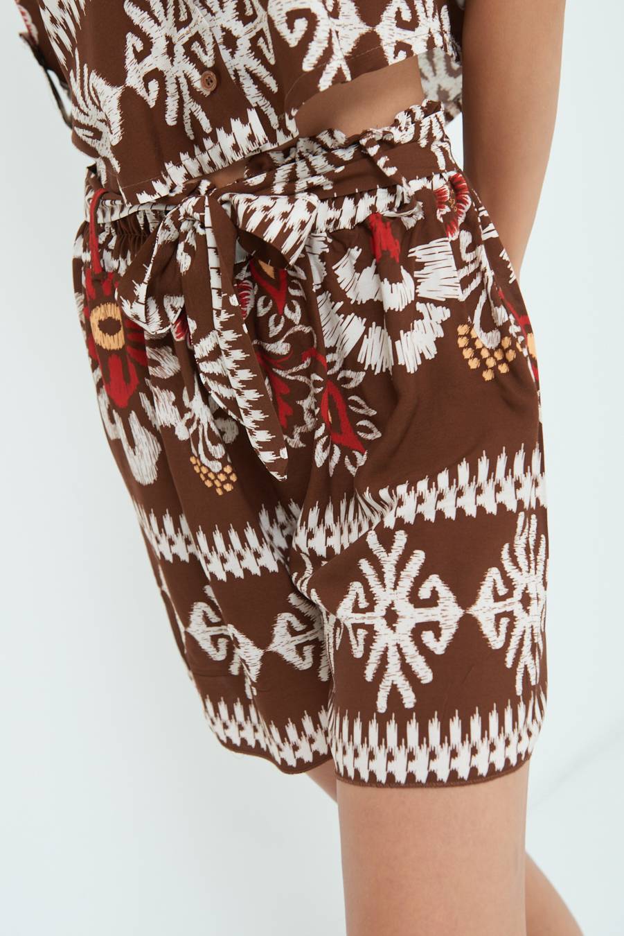 Kikisix SHORTS CON CINTURA STAMPA BALZA MORO Italia