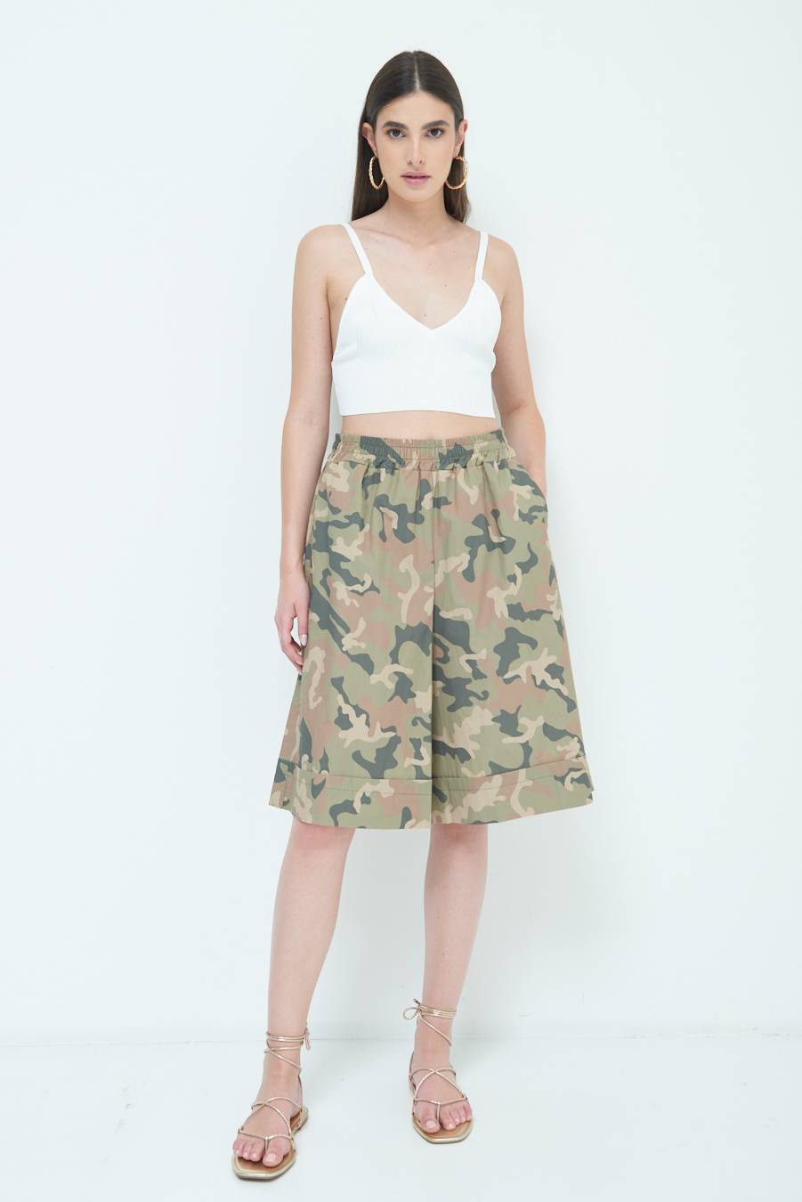 Kikisix BERMUDA CON BALZA CAMOUFLAGE VERDE MILITARE Online Outlet