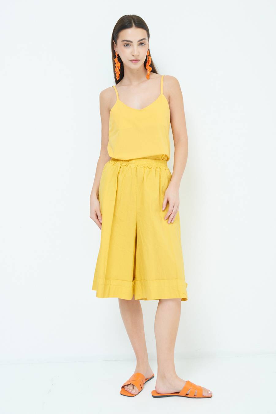 Kikisix PANTALONE CROP CON RISVOLTO SENAPE Nuovi prodotti