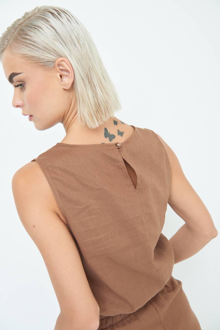 Kikisix TOP CORTO CON ELASTICO CIOCCOLATO 50% di sconto con spedizione gratuita