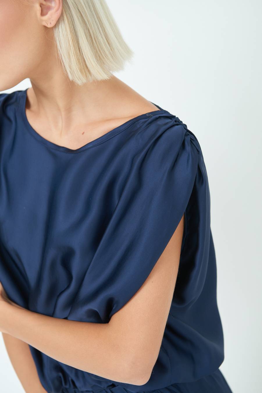Kikisix TOP CON ELASTICO FONDO SCOLLO BALA BLU Limitato a 3 giorni