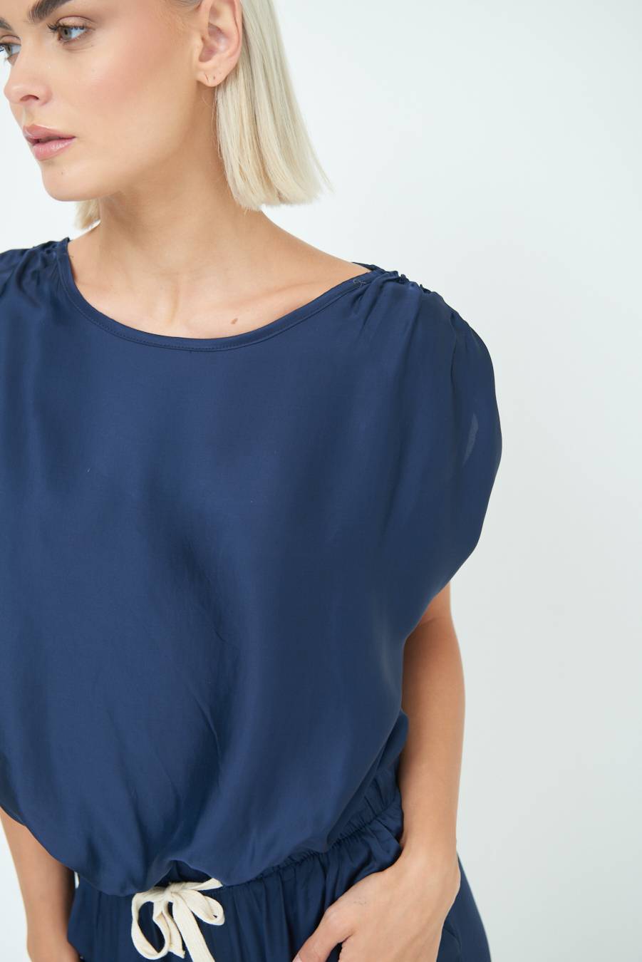 Kikisix TOP CON ELASTICO FONDO SCOLLO BALA BLU Limitato a 3 giorni