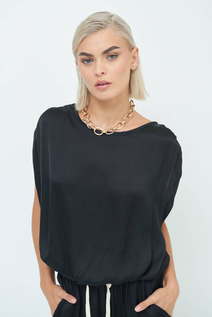 Kikisix TOP CON ELASTICO FONDO SCOLLO BALA NERO Esporta salva