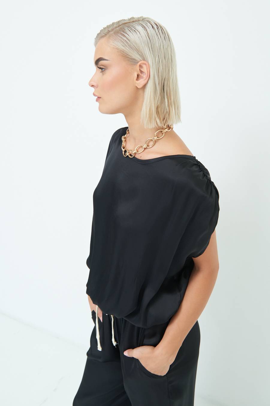 Kikisix TOP CON ELASTICO FONDO SCOLLO BALA NERO Esporta salva