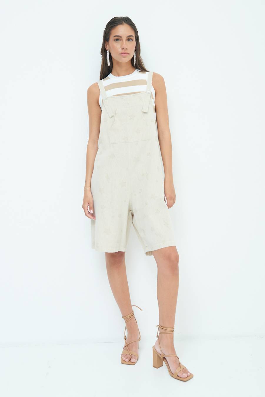 Kikisix SALOPETTE BERMUDA CON STELLE E FULMINI BEIGE Prezzo Ridotto
