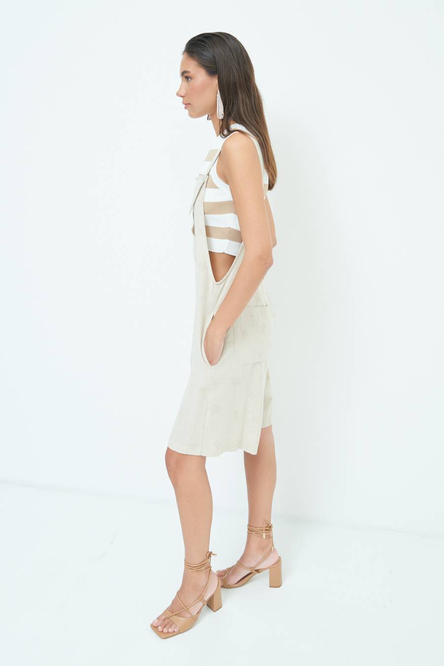 Kikisix SALOPETTE BERMUDA CON STELLE E FULMINI BEIGE Prezzo Ridotto