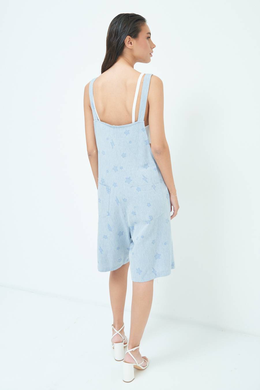 Kikisix SALOPETTE BERMUDA CON STELLE E FULMINI BLU CHIARO Sottocosto