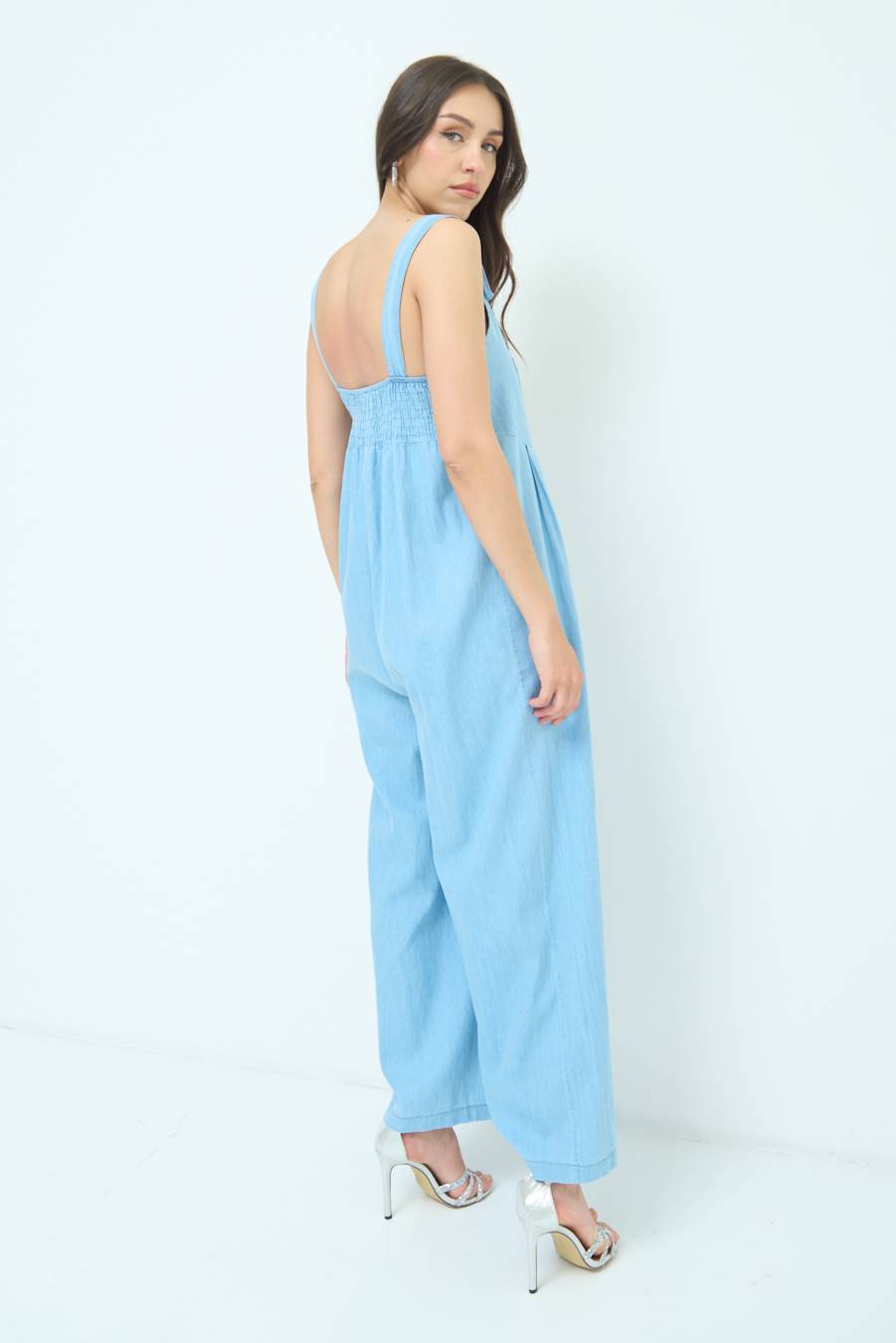 Kikisix SALOPETTE TASCA DAVANTI CHAMBRAY BLU CHIARO Presa
