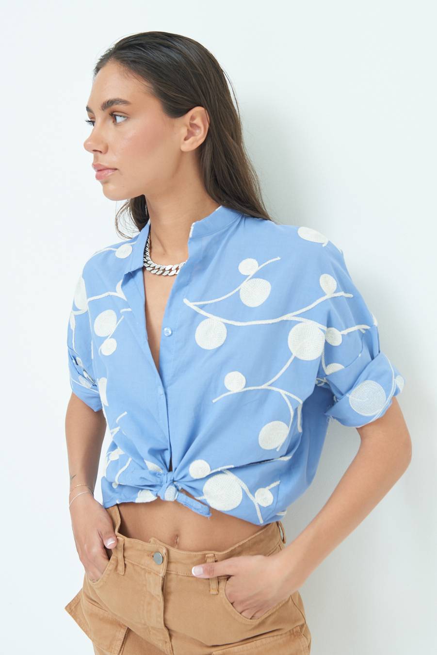 Kikisix CAMICIA NODO RICAMO CERCHIO CELESTE Latest stili