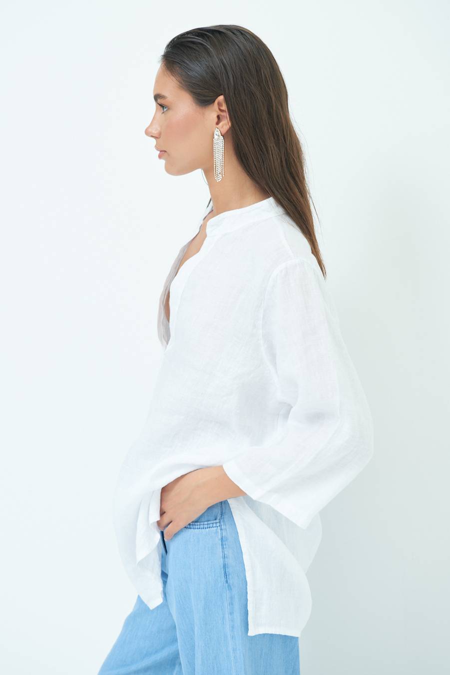 Kikisix CAMICIA COLLO COREANA OVERSIZE CON SPACCHI BIANCO Ultimo giorno