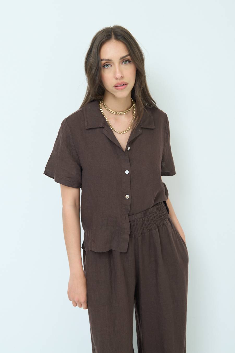 Kikisix CAMICIA LINO MEZZA MANICA CIOCCOLATO Fino al 60% di sconto