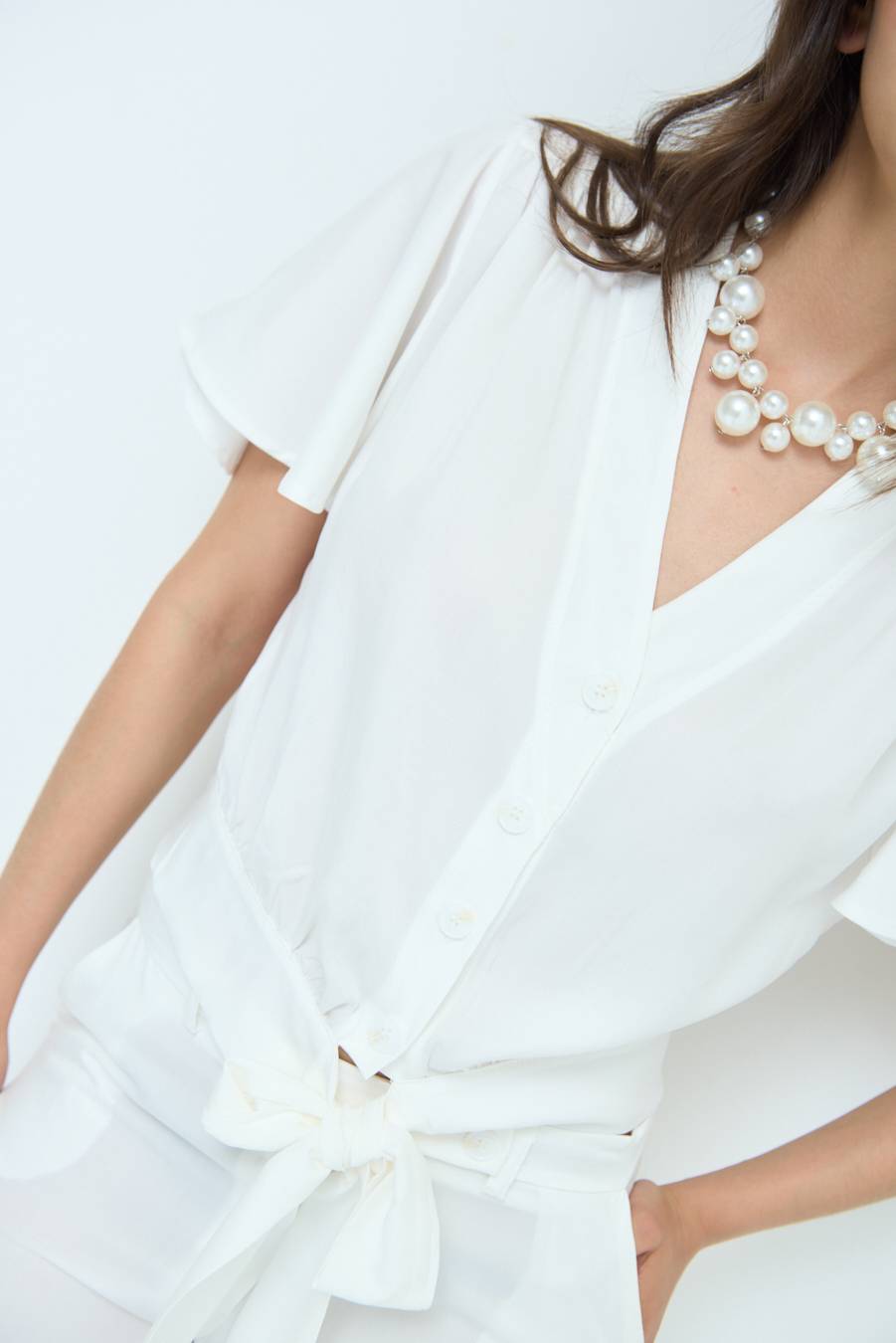 Kikisix CAMICIA SCOLLO AMPIO BIANCO Fino al 55% di sconto