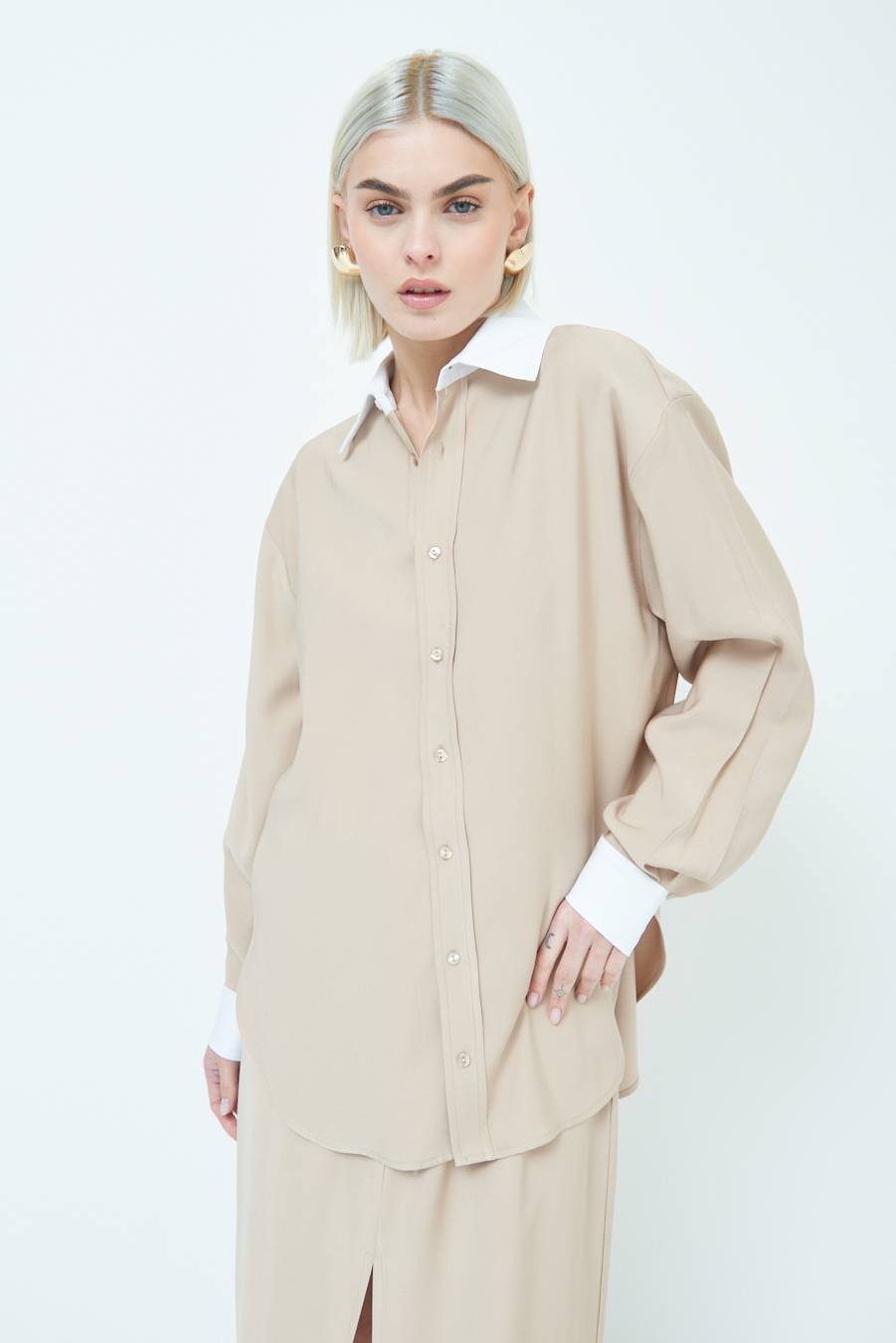 Kikisix CAMICIA COLLETTO B.CO BEIGE In vendita