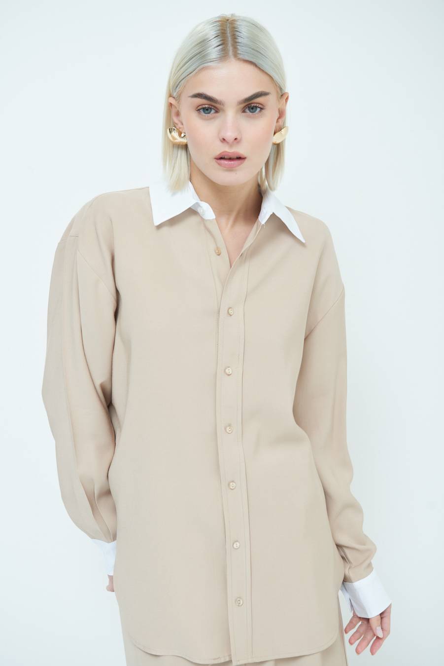 Kikisix CAMICIA COLLETTO B.CO BEIGE In vendita