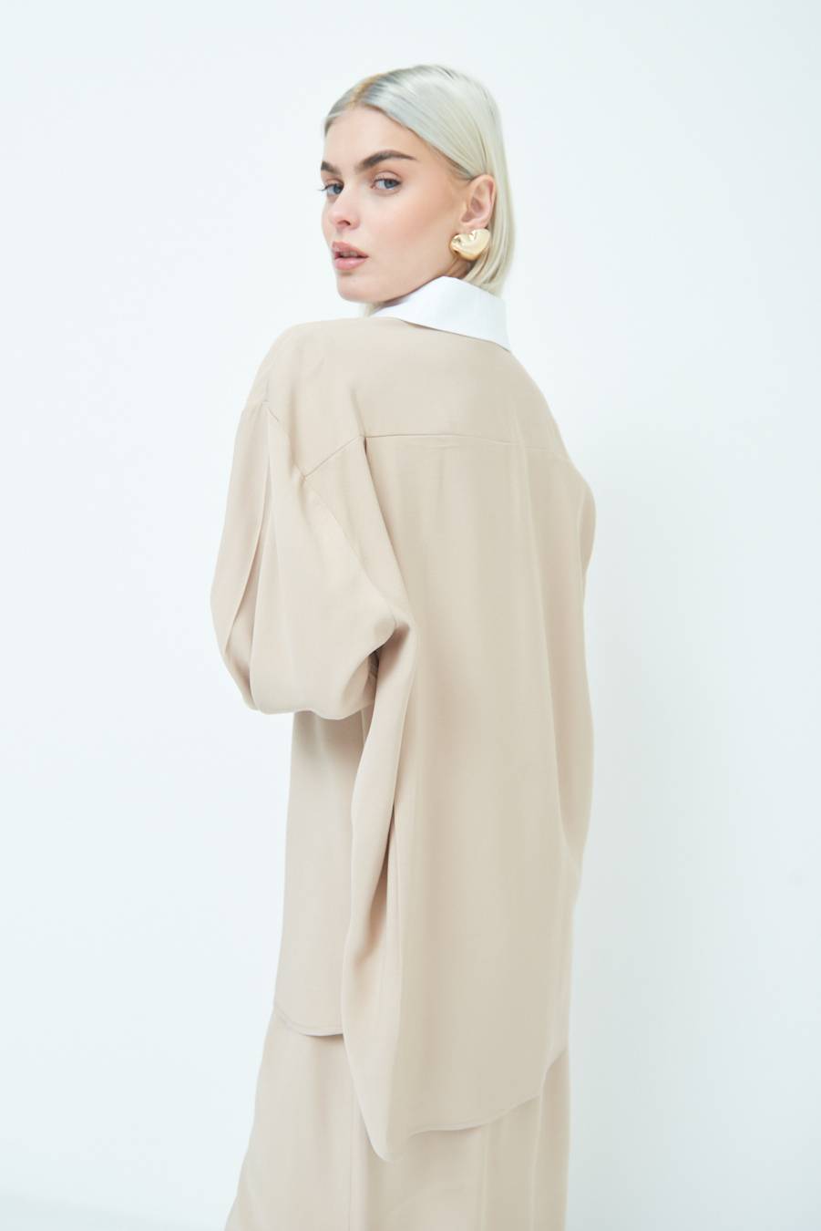 Kikisix CAMICIA COLLETTO B.CO BEIGE In vendita