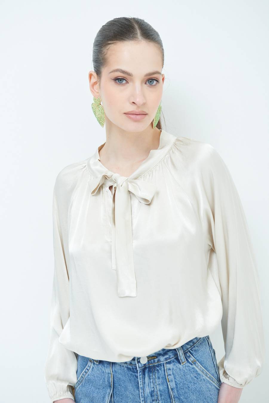 Kikisix CASACCA RASO VISCOSA FIOCCO/CRAVATTA BEIGE Saldi