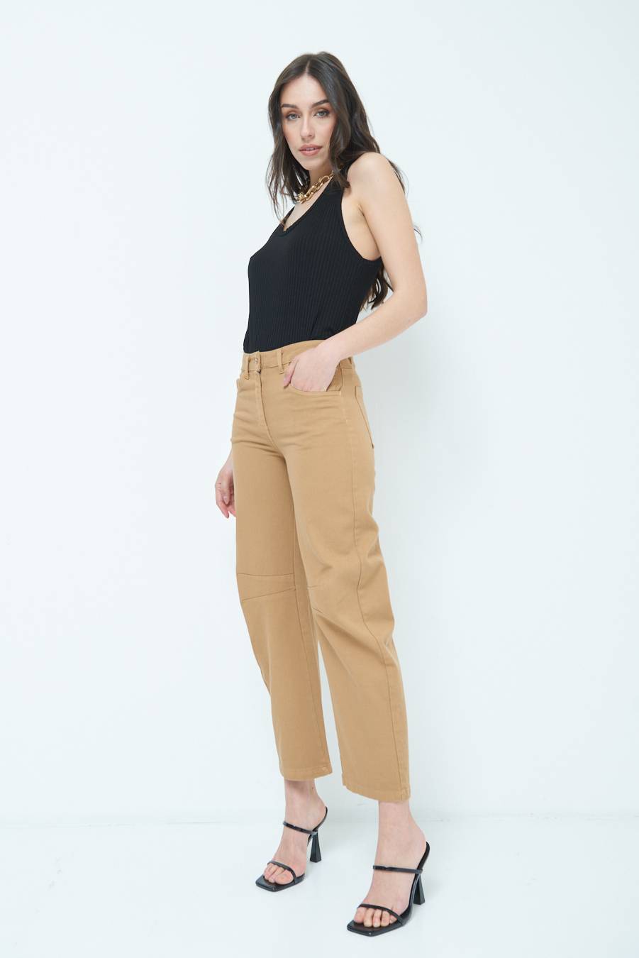 Kikisix PANTALONE LINEA UOVO CAMMELLO Esporta salva