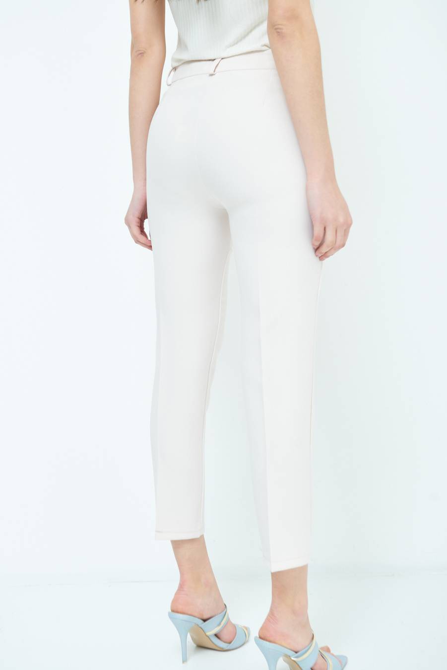 Kikisix PANTALONE SIGARETTA BEIGE 50% di sconto per tempo limitato