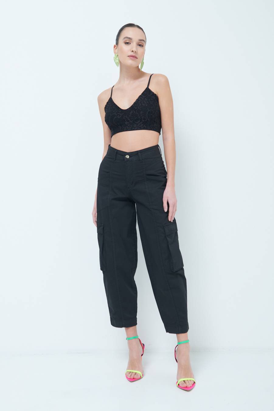 Kikisix PANTALONE TASCONI NERO Qualità