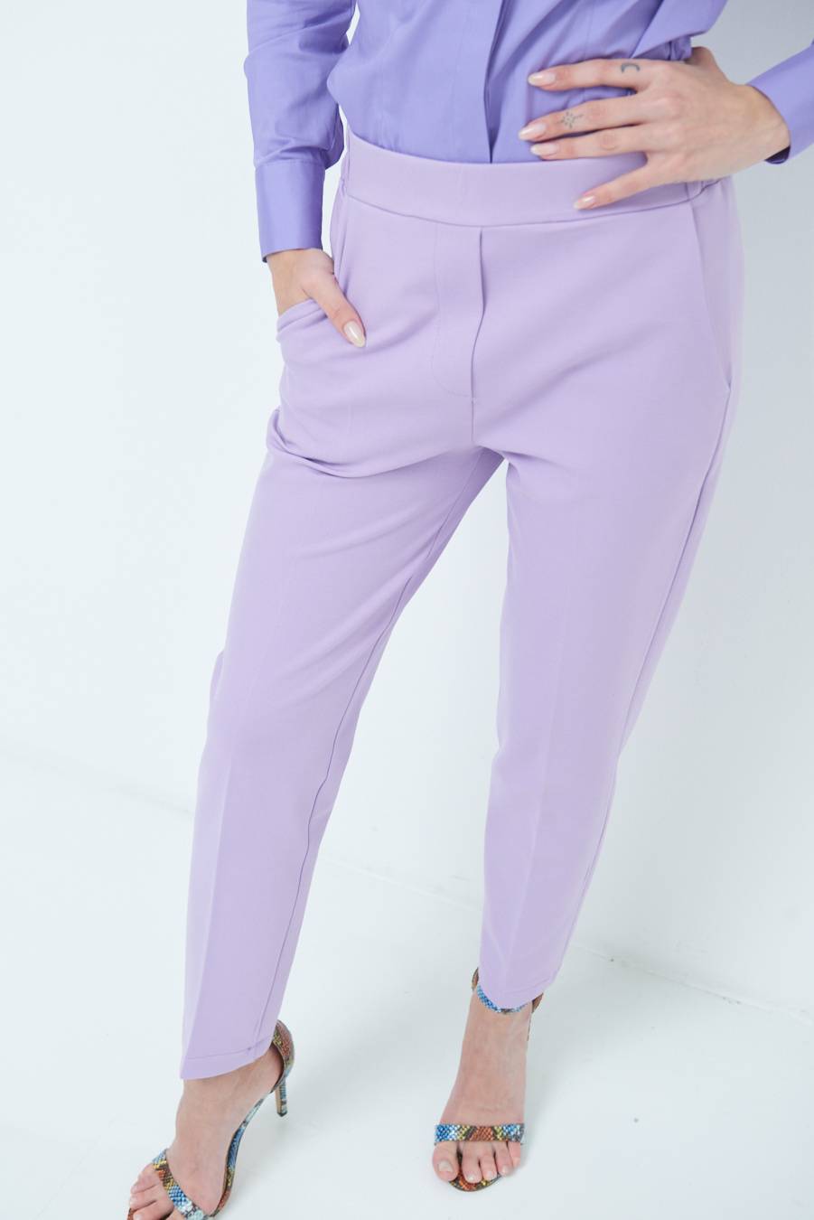 Kikisix PANTALONE SIGARETTA LILLA Sottocosto