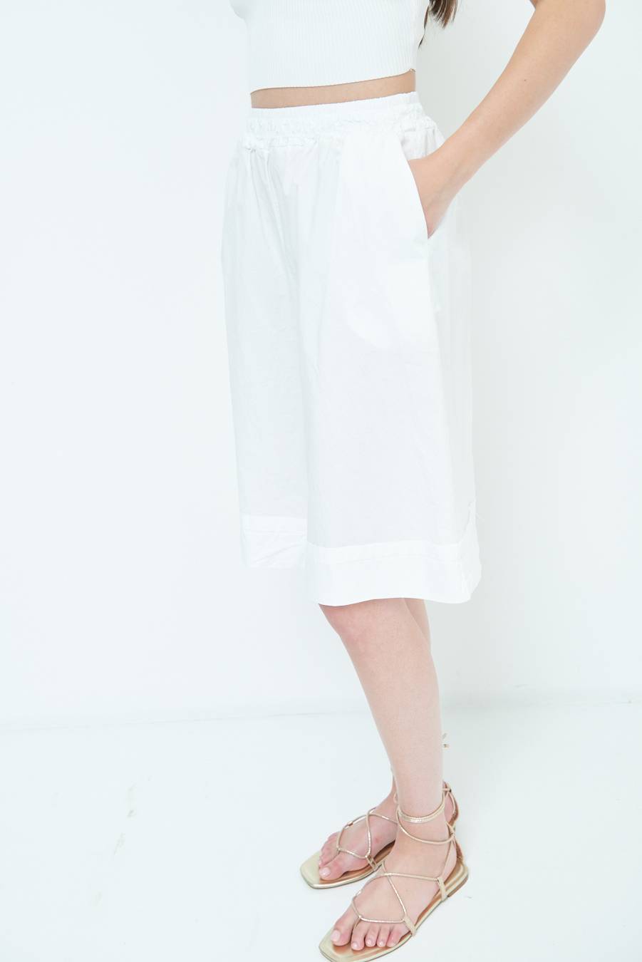 Kikisix PANTALONE CROP CON RISVOLTO BURRO Economico
