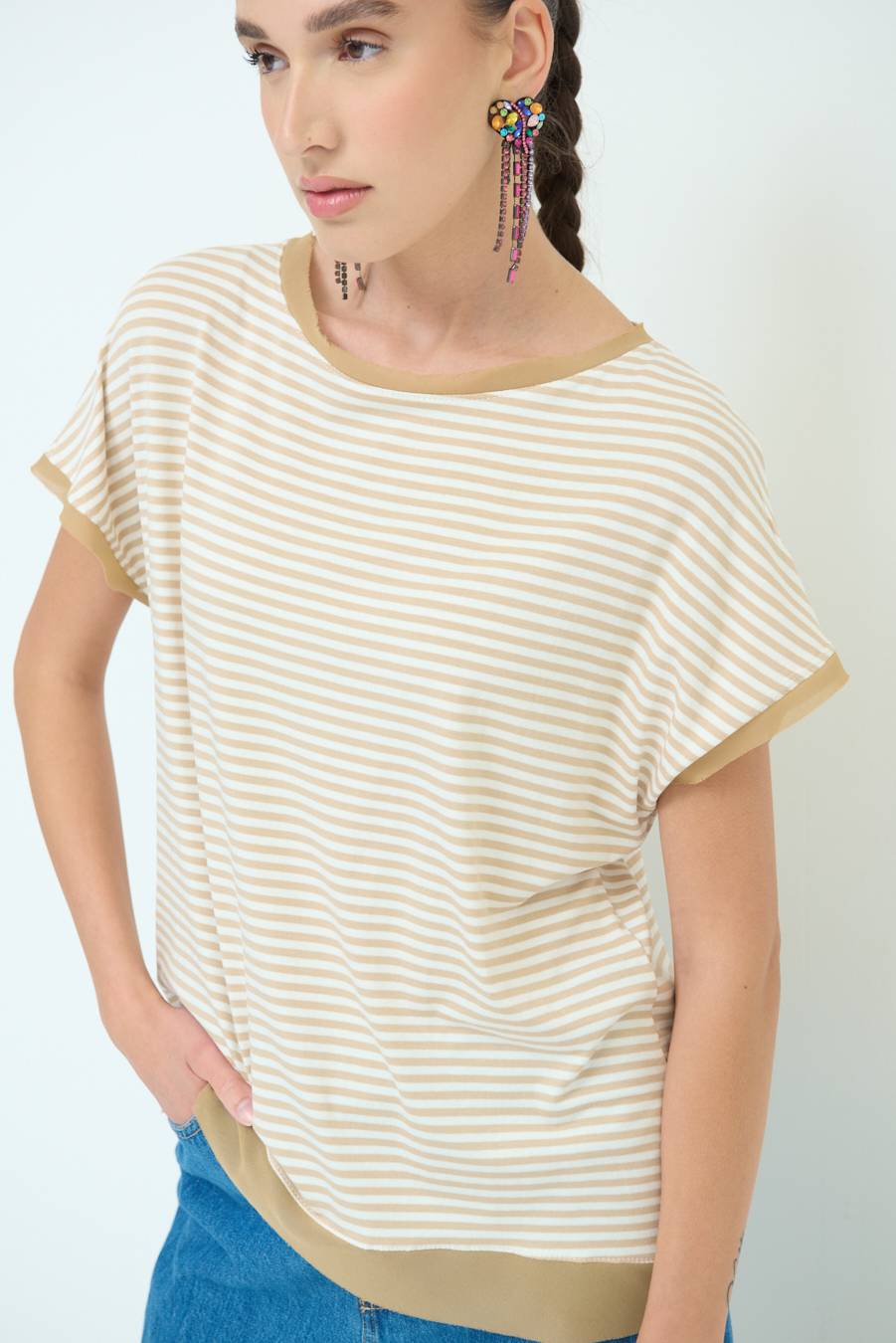 Kikisix T-SHIRT OVER VISCOSA RIGHE BEIGE Negozio online di fabbrica