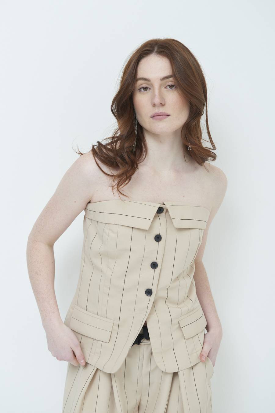 Kikisix TOP GESSATO CON BOTTONI DAVANTI BEIGE Shopping online