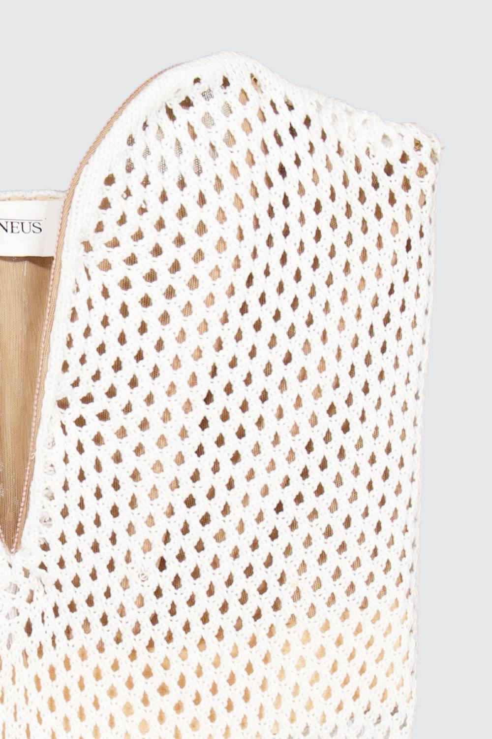 Laneus Laneus top milk in mesh con scollo a cuore Presa