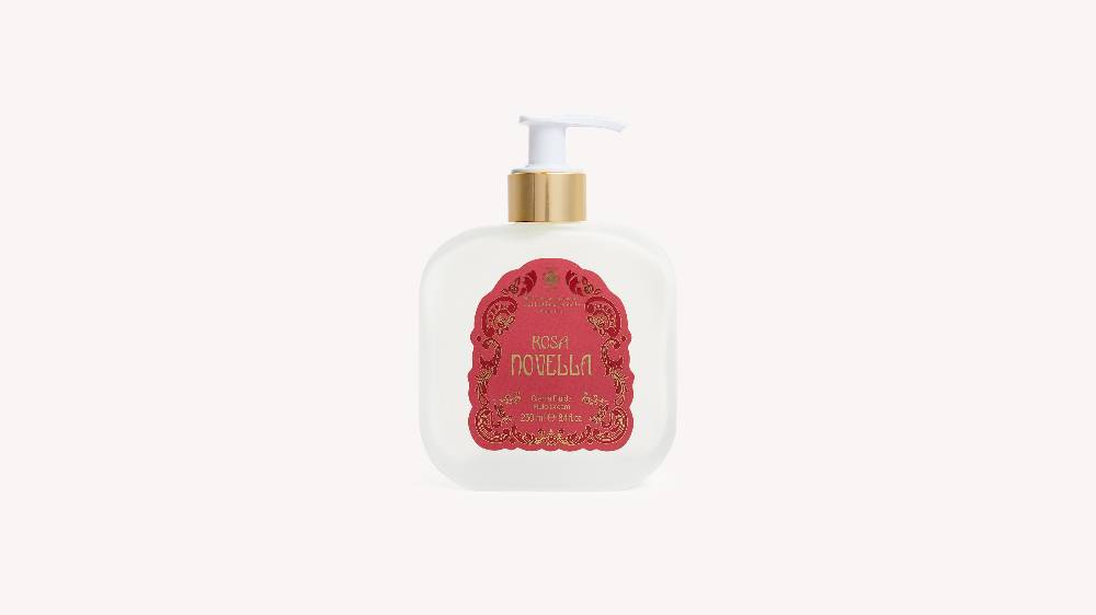 SANTA MARIA NOVELLA CREMA FLUIDA ROSA NOVELLA 250ML 3189902250ML SKU: 3189902250ML Saldi Di Fabbrica