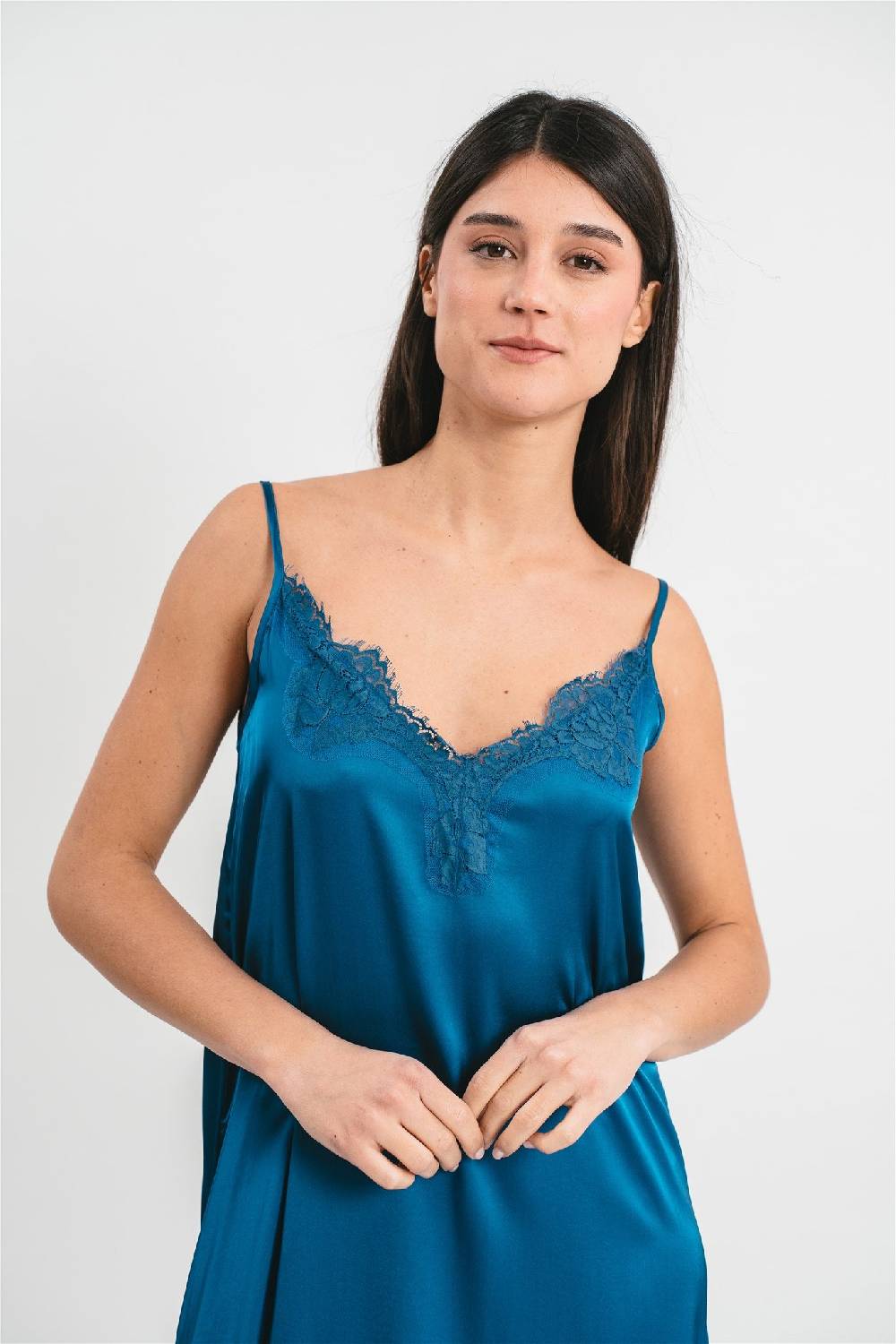 Pink Memories Slip dress con spacco laterale e pizzo Online