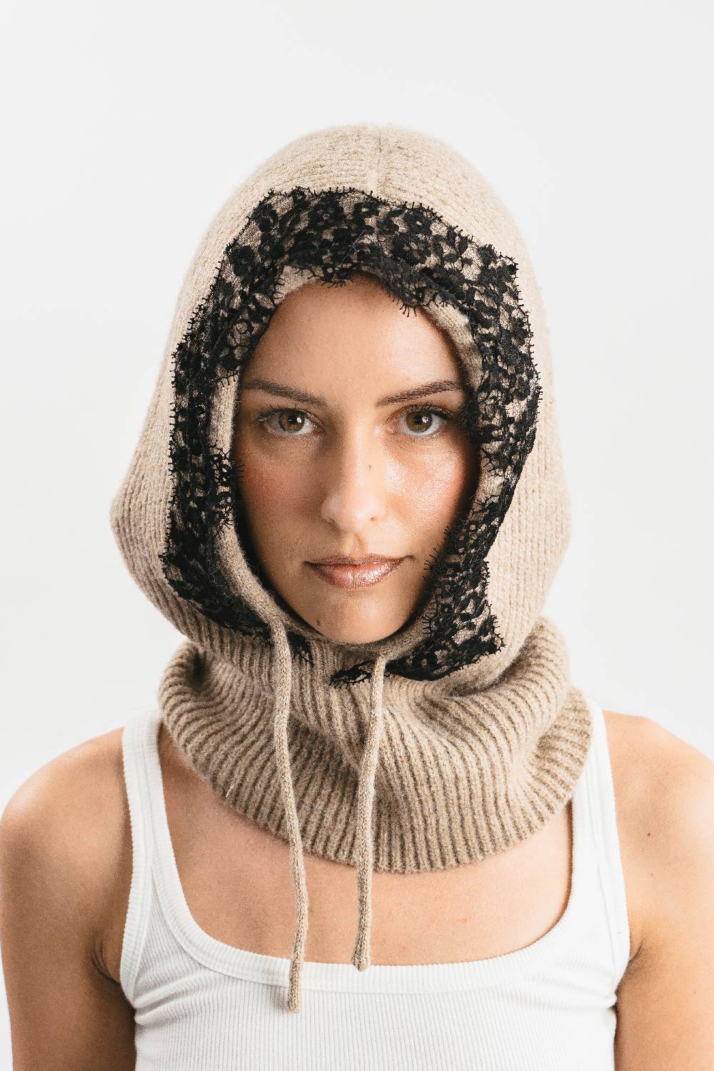 Pink Memories Balaclava con pizzo 2025