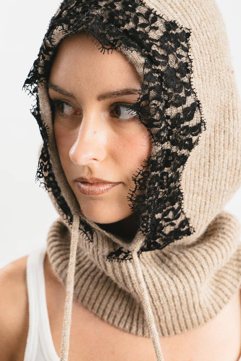 Pink Memories Balaclava con pizzo 2025