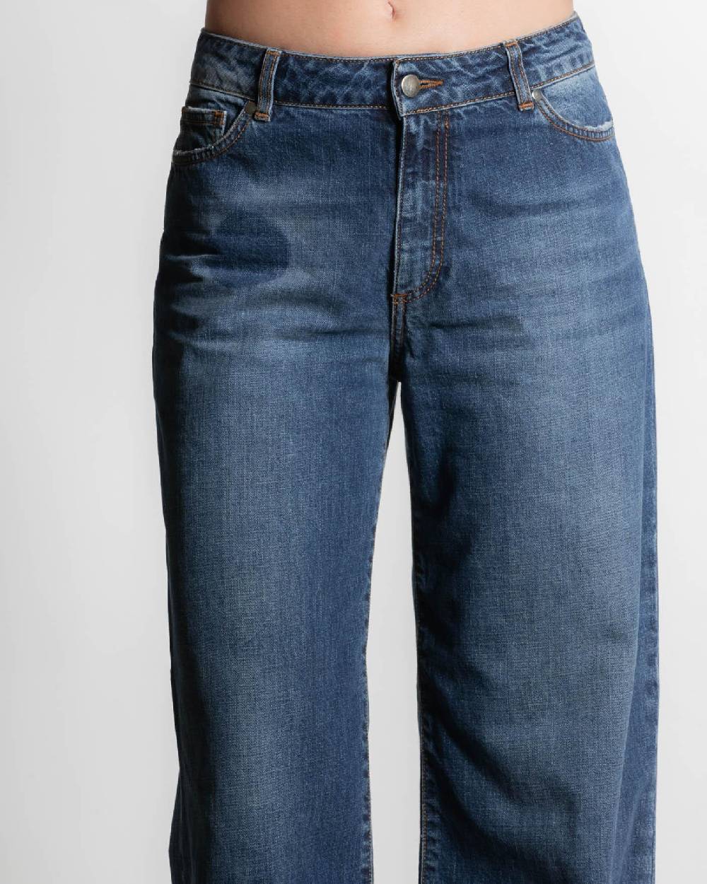 Rialto 48 JEANS AMPIO Acquista Ora