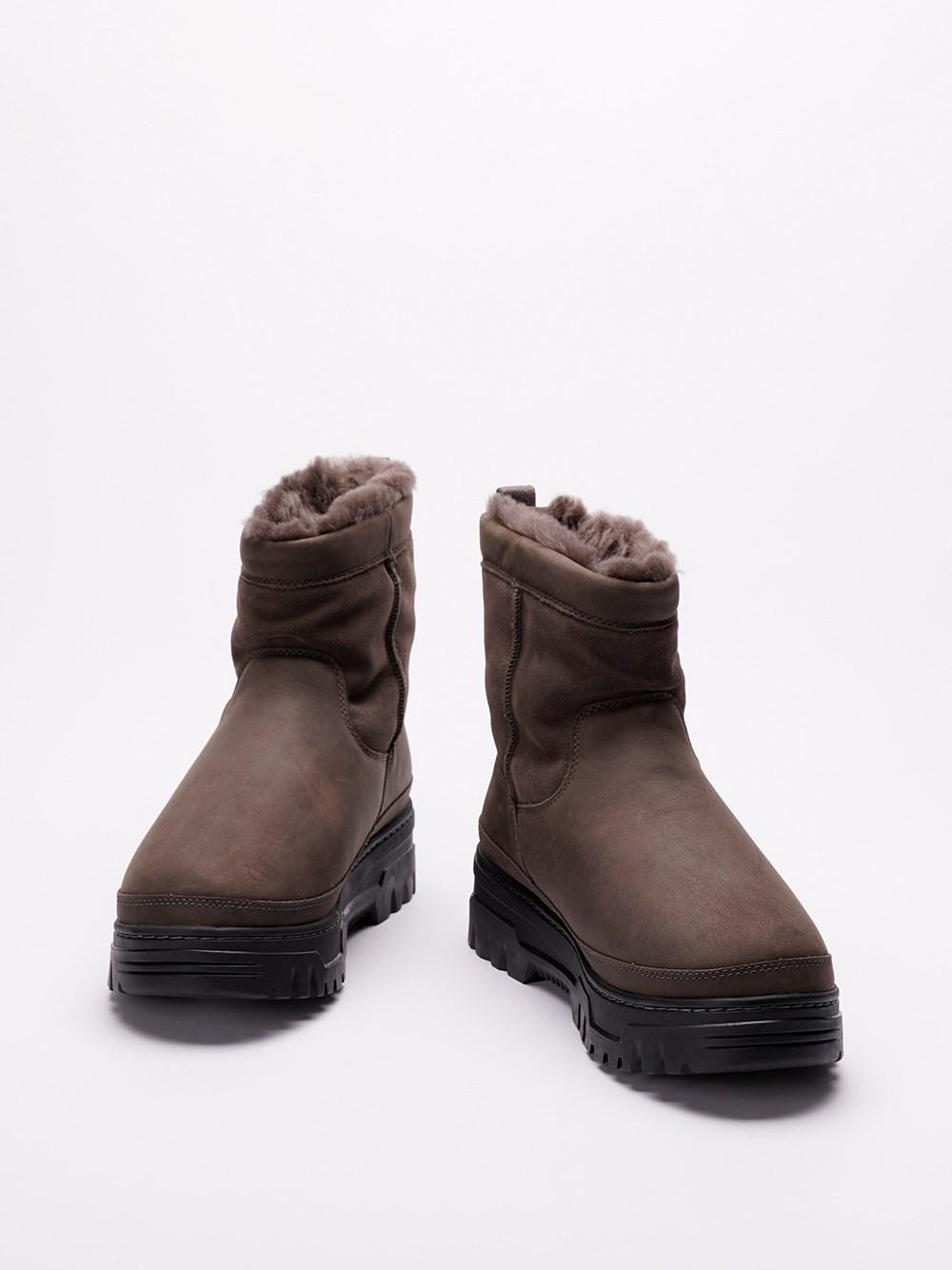 Ugg `Heritage Pull-On Trailgazer` Boots Nuova