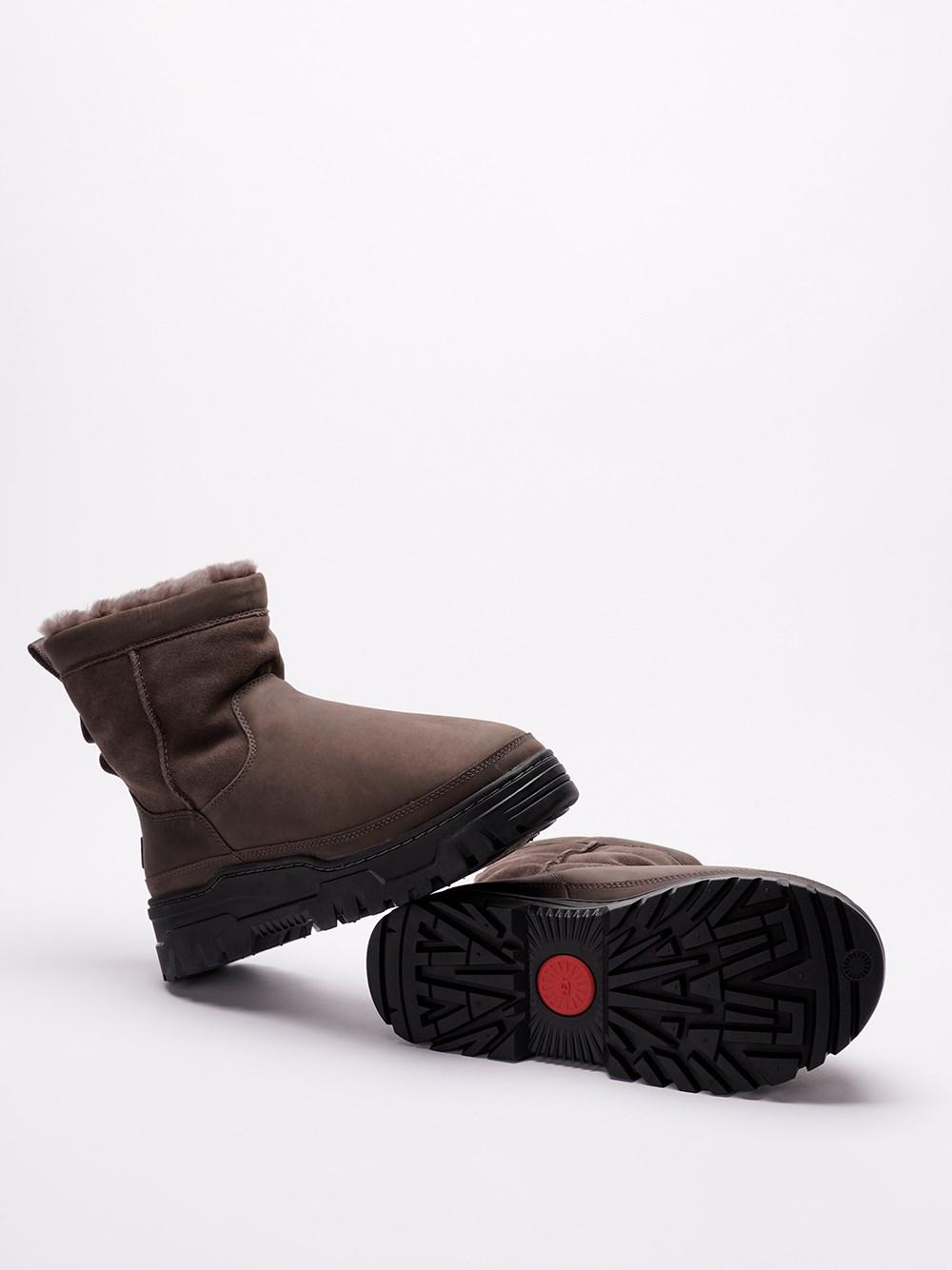 Ugg `Heritage Pull-On Trailgazer` Boots Nuova