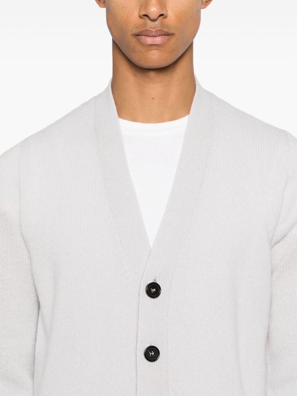 Drumohr V-Neck Cardigan Comprane uno, ottenene uno gratis