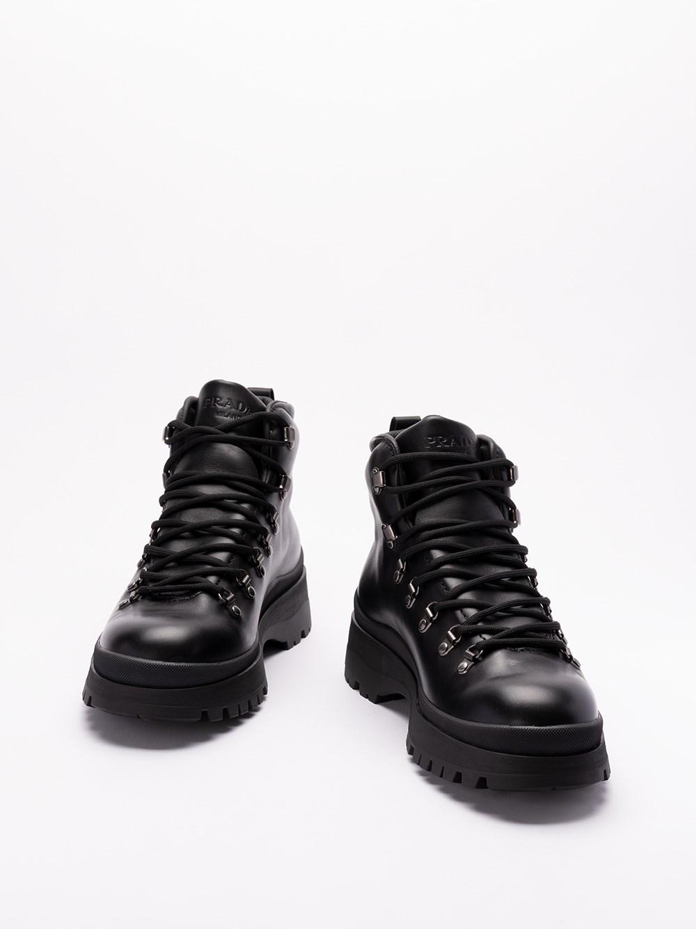 Prada Leather Boots Fino al 60% di sconto