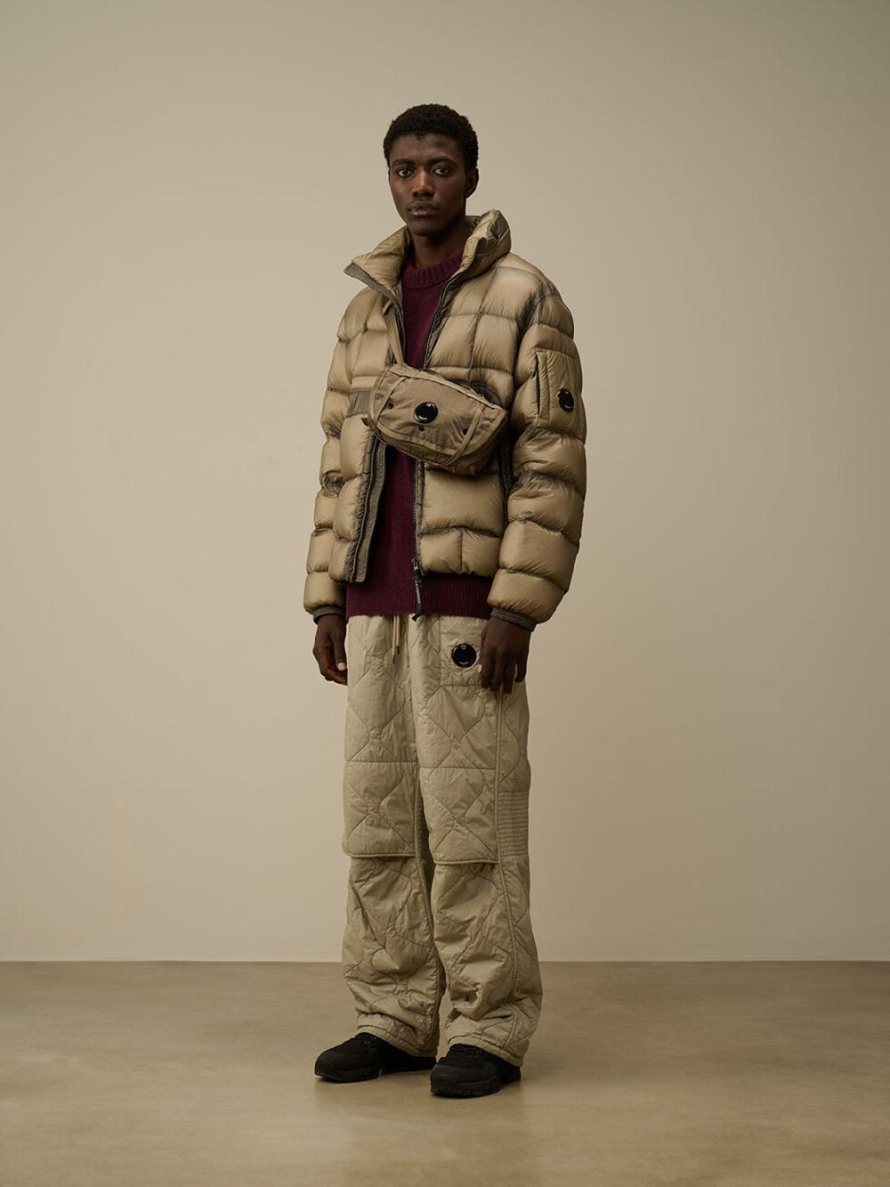 CP COMPANY D.d. shell hooded medium down jacket Online