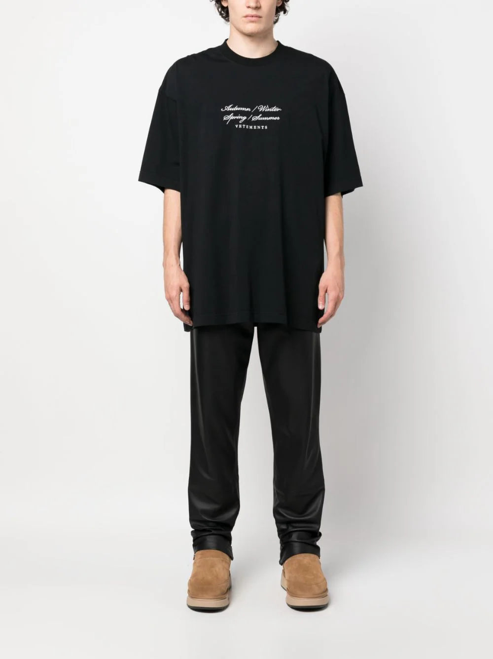 VETEMENTS 4 seasons logo t-shirt Super Saving Price