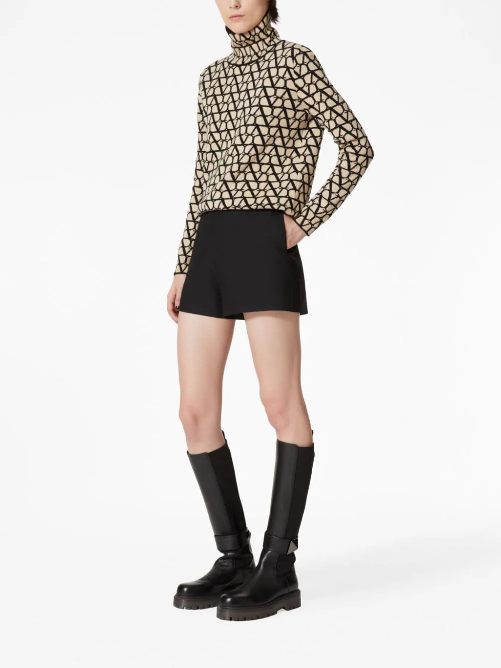 Valentino Garavani 'v gold' shorts Liquidazione